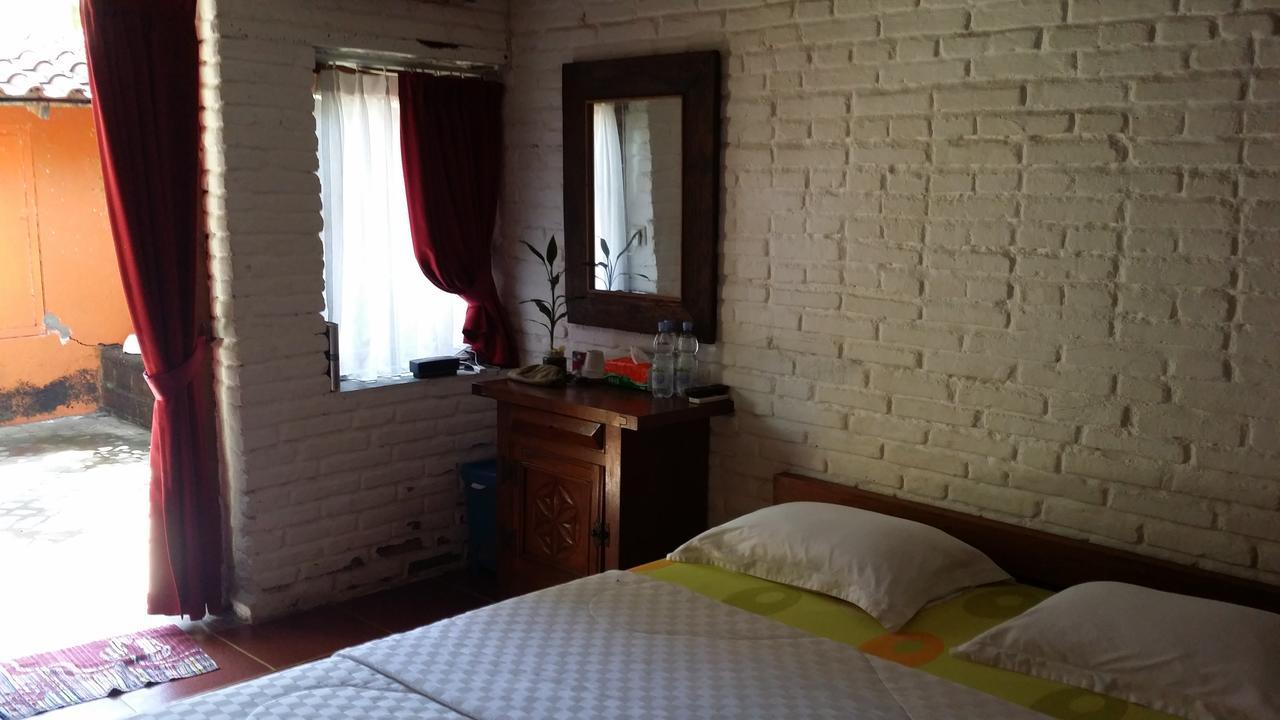 Villa Isabella Putri B&B Jepara Ngoại thất bức ảnh