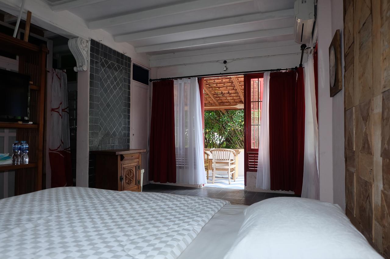 Villa Isabella Putri B&B Jepara Ngoại thất bức ảnh