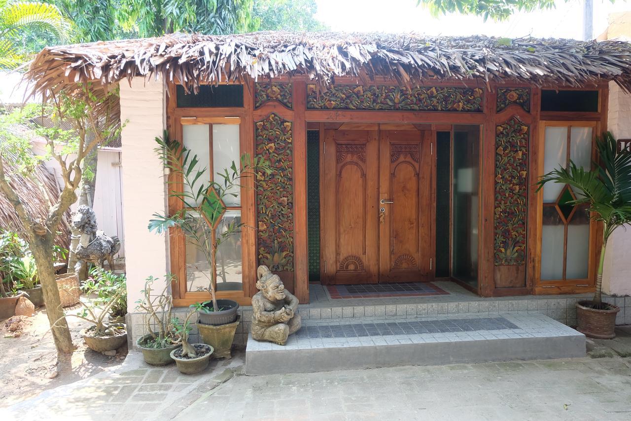 Villa Isabella Putri B&B Jepara Ngoại thất bức ảnh